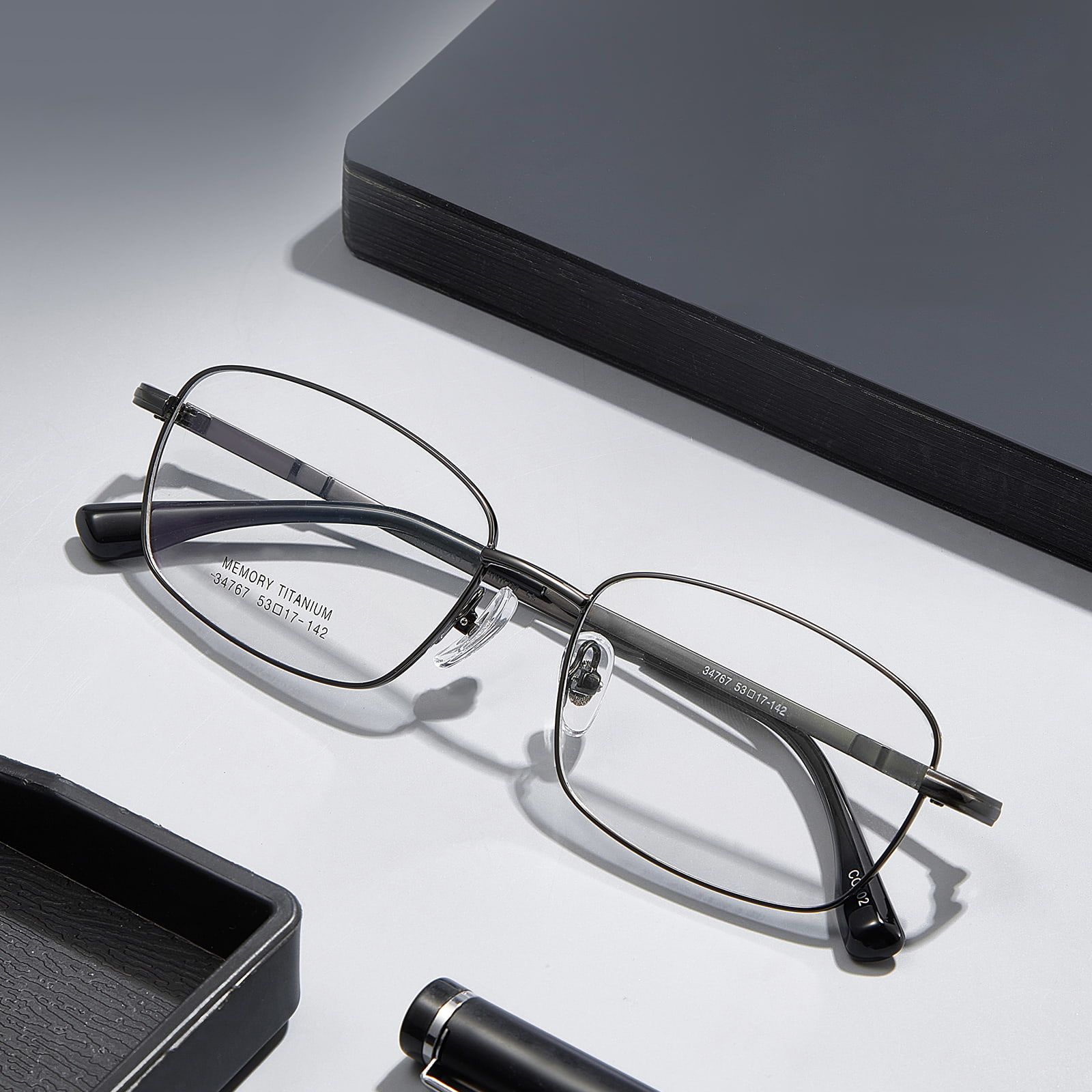 34767 Occhiali in lega anti-estrusione di titanio Memory Workplace